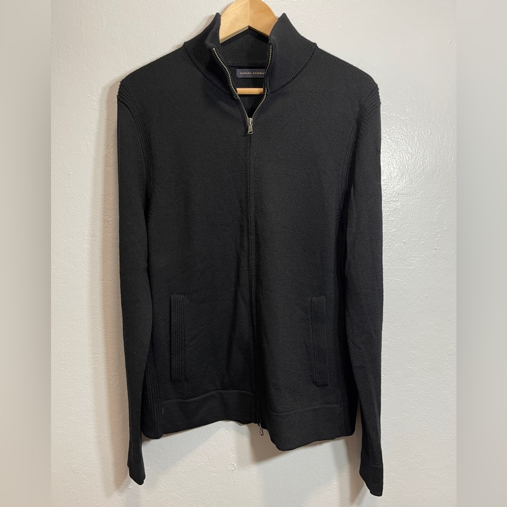 Banana Republic Men’s Zip Up Knit Cardigan Sweater - Medium